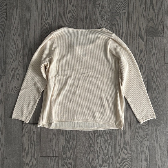 NEW Cut-out Sweater❣️ - Picture 5 of 5